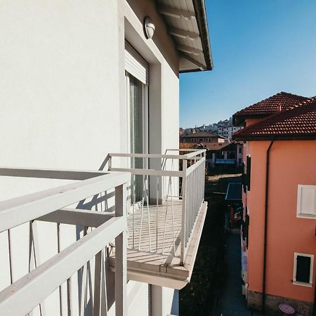 Al 13 Rosso - Lakeside Leisure & Business Stresa Exteriér fotografie