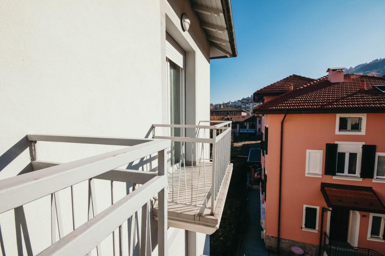 Al 13 Rosso - Lakeside Leisure & Business Stresa Exteriér fotografie